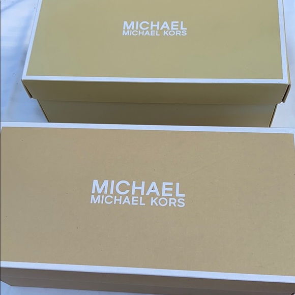 Michael Kors shoes - Picture 5 of 5
